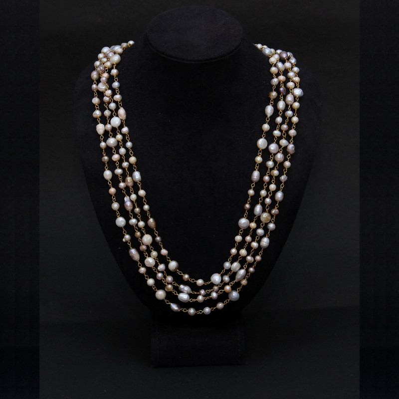 NECKLACE SHELLS PEARLS