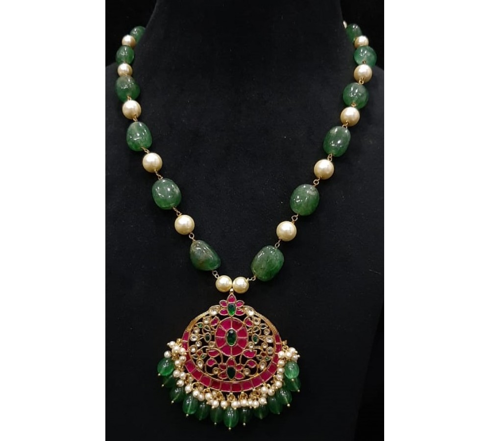 Necklace Kundan Jadao pendant and Green Onyx 