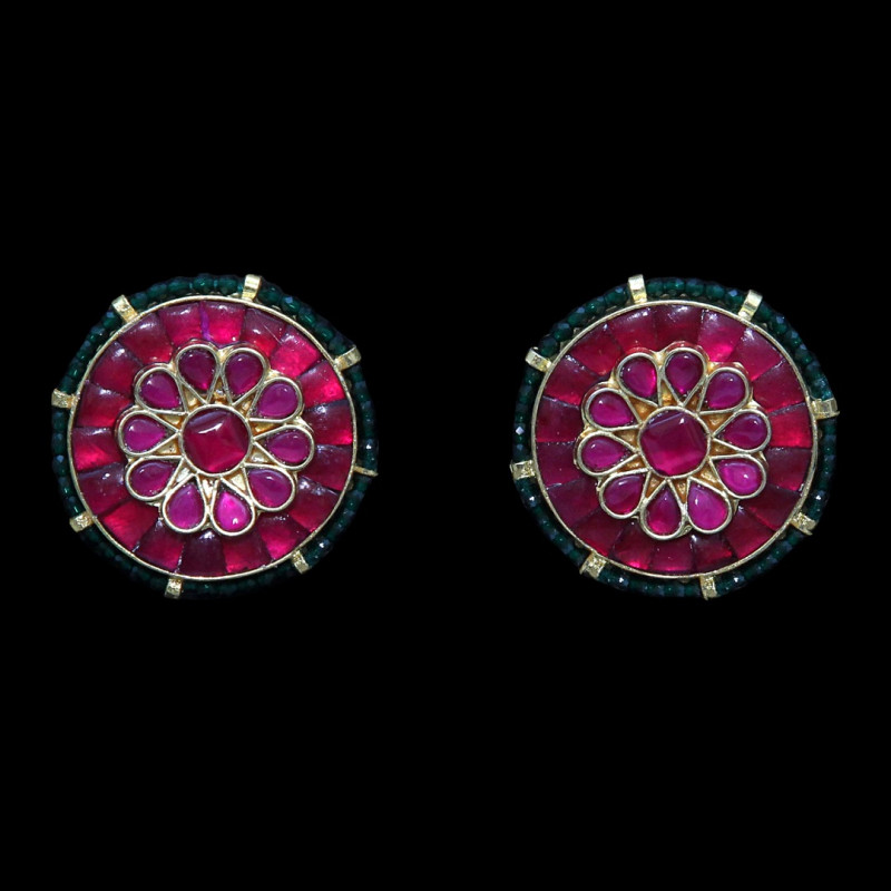 Choker Set With Kundan Jadau and Red Chaand Tikdi (Copper with Gold Plating)