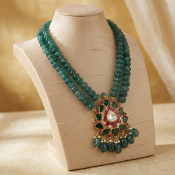 NECKLACE SET WITH SEMI PREIOUS GREEN JADE STONES BRASS WITH GOLD PLATING