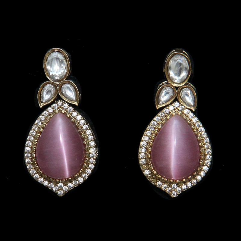NECKLACE ANTIQUE FINISH SET IN BRASS WITH PINK STONES