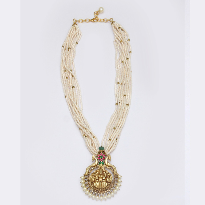 NECKLACE SET WITH TEMPLE PENDANT AND MULTI STRING PEARLS